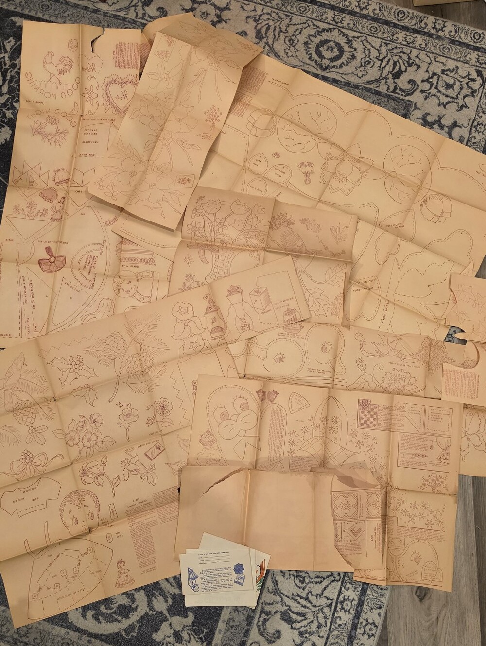 Vtg Hot Iron Embroidery Transfer Pattern Lot 1940s 1950s Kitchen Holiday Craft